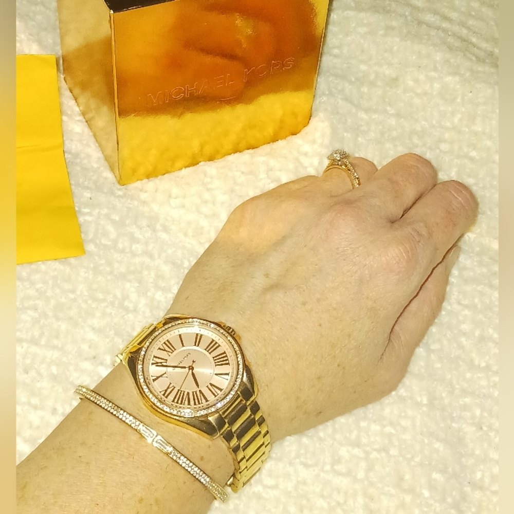 Michael Kors Watch & Bracelet Set